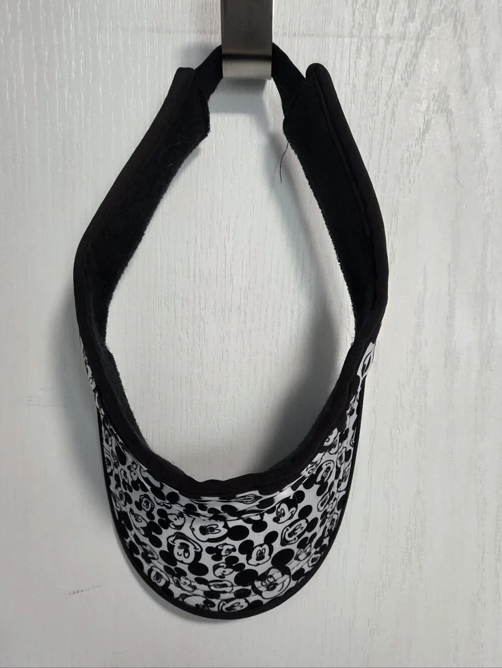 Disney Parks Headwear Sun Visor Mickey Mouse Black White Stretch Band